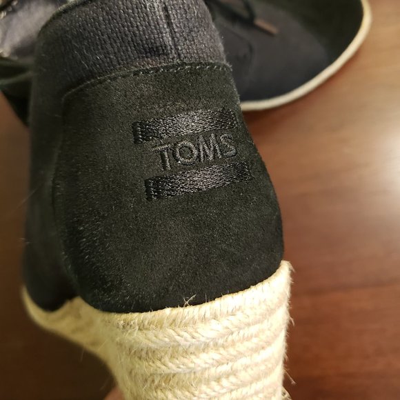 Tom's Wedge Boot - W10 - Picture 4 of 5